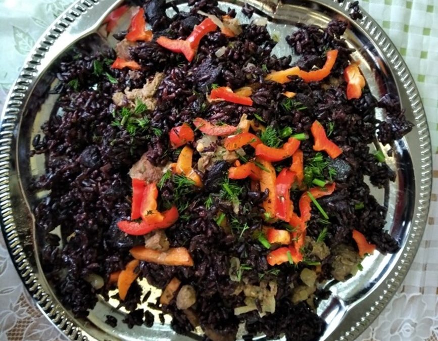 Чёрный рис с курицей